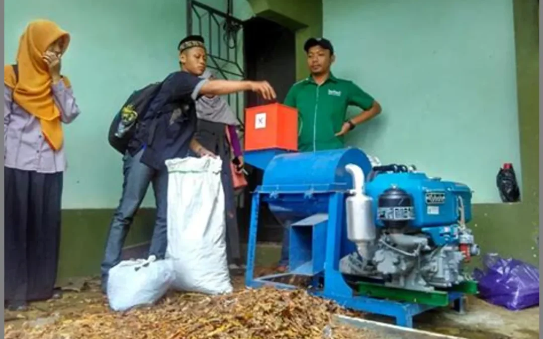Mengubah Limbah Menjadi Rupiah: Kisah Sukses Pupuk Organik di Desa Papayan